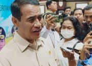 Mentan Amran Akan Pecat Kepala Bolog Yang Kinerjanya Minim