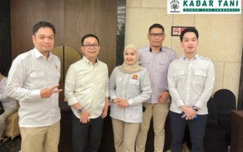 Bupati Soppeng Bersama Putranya Bergabung Di Partai Gerindra